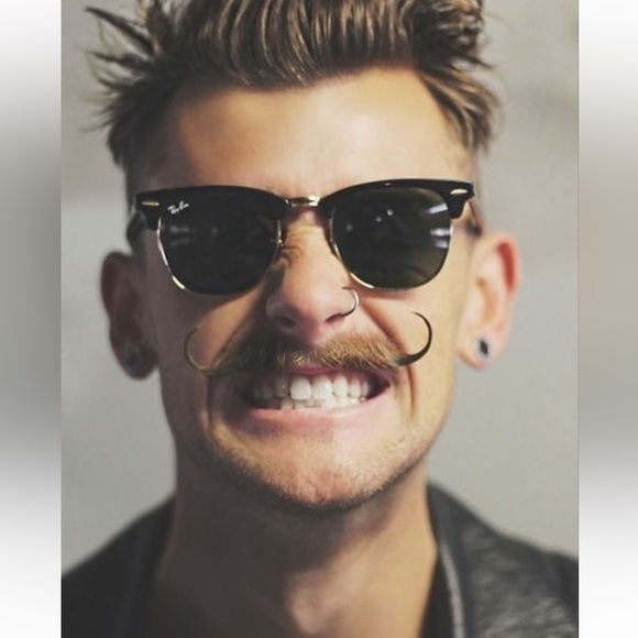 STUNNING Ray-Ban RB 3016 CLUBMASTER Blue Frame Grey Gradient Lenses UNISEX - Picture 4 of 16